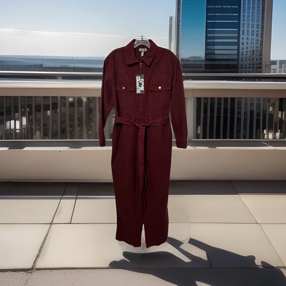 Future Collective Women's Size XS/S Zip Front Burgundy Coveralls w/tie belt NWT